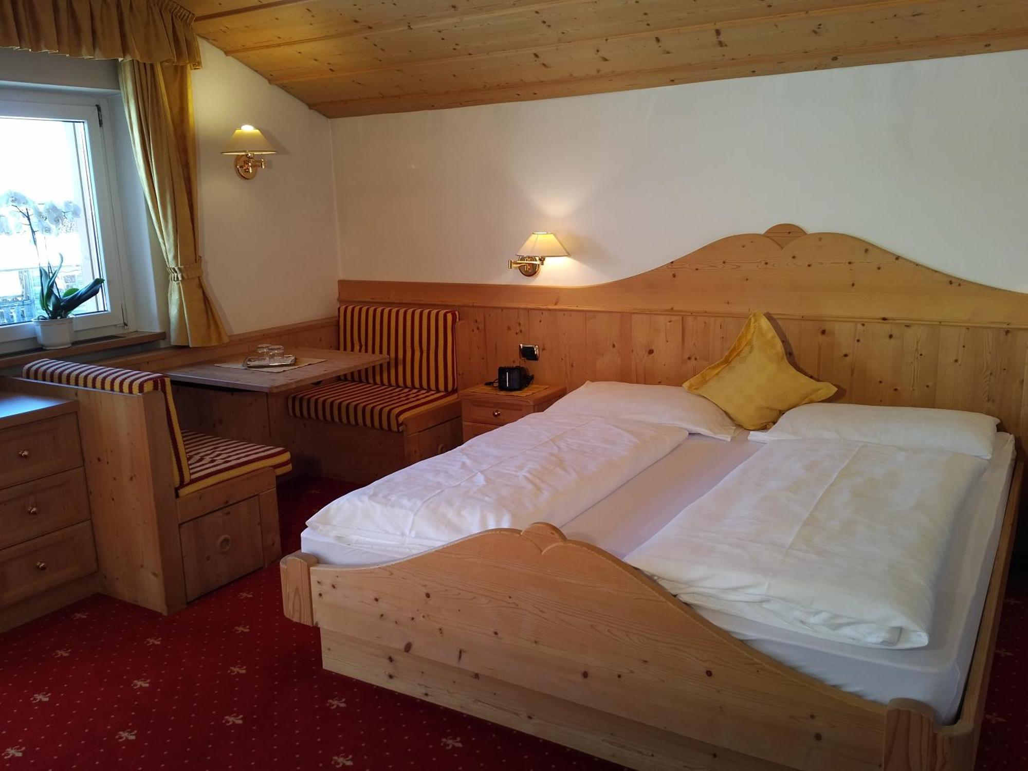 Garni Waltoy Otel Selva di Val Gardena Dış mekan fotoğraf